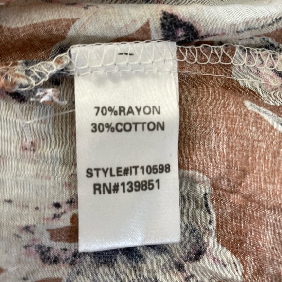 Cute Peasant Blouse - Picture 8 of 8